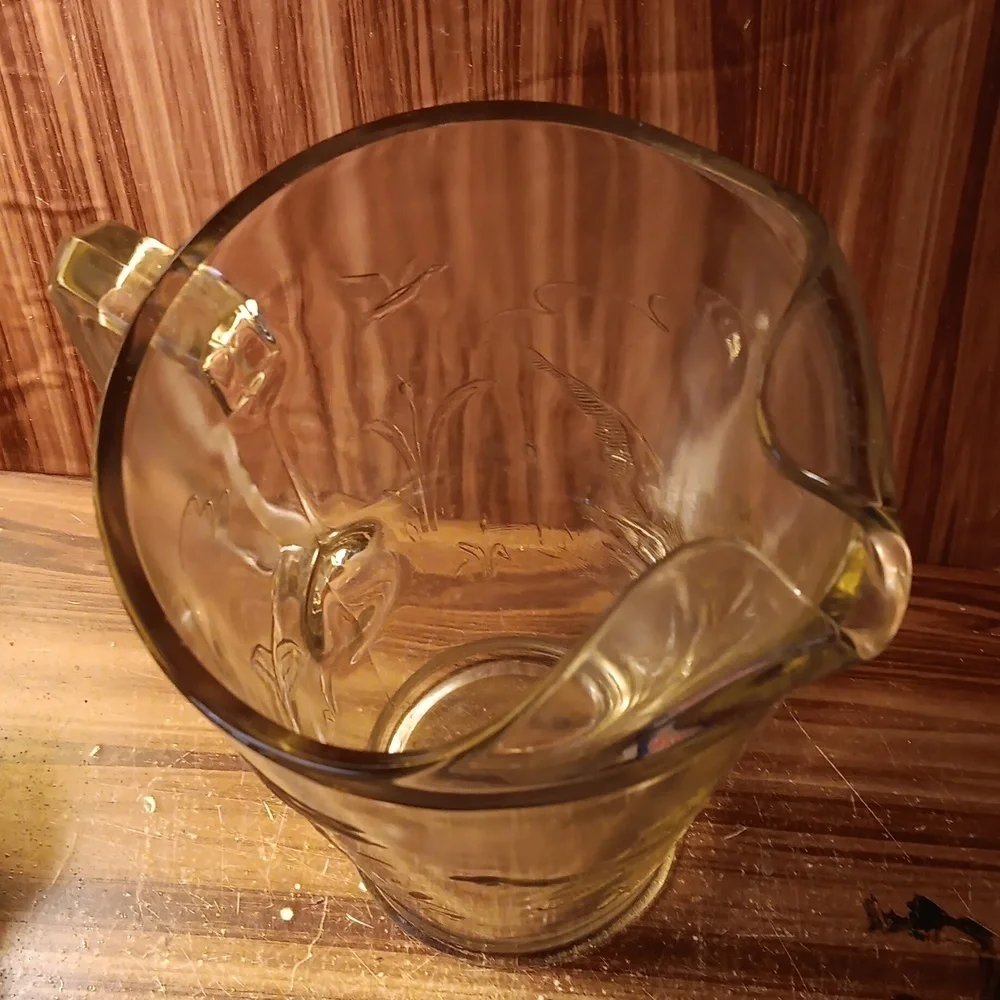Vintage heavy glass pitcher barware ducks hunting man cave